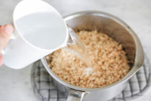 Lưu ý khi dùng gạo lứt giảm cân