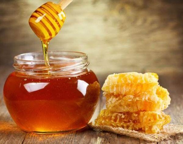Mẹo trị đau bụng bằng mật ong